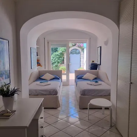 Casa Andrea - With Great Terrace Apartman